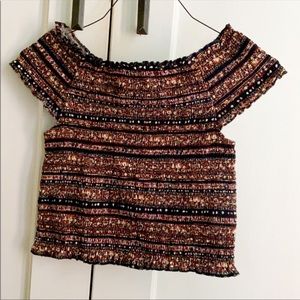 Cropped stretchy shirt